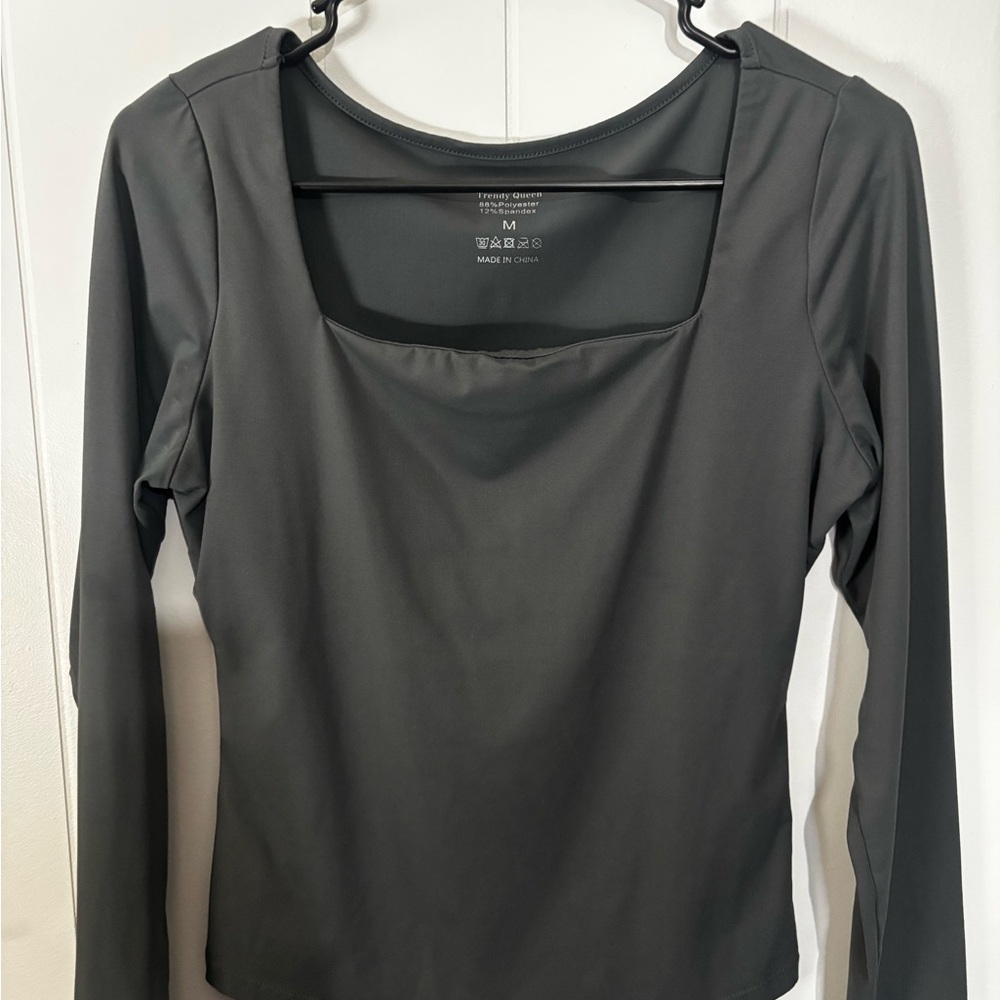 Universal Thread Charcoal Long Sleeve Top